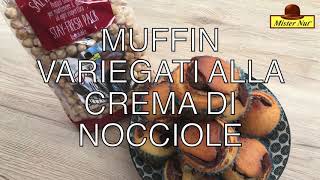 Muffin variegati con crema di nocciole